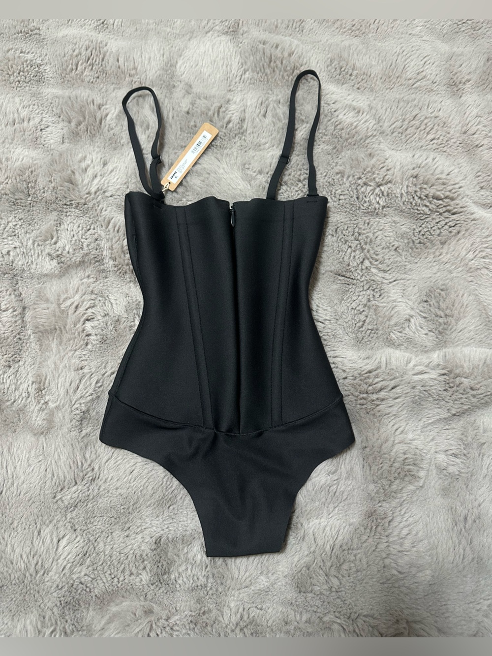 NWT SKIMS BODY CS WAIST CINCHER THONG Size S color Onxy
